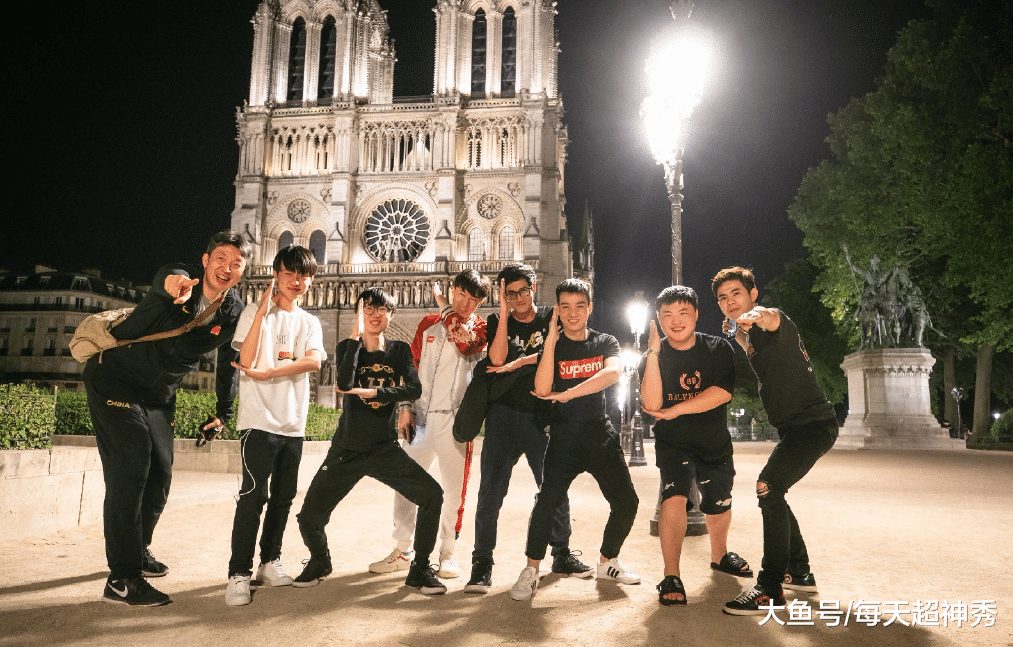 Uzi巅峰对决，德约科维奇与50激战湖人分钟，势不可挡胜负难料！的简单介绍